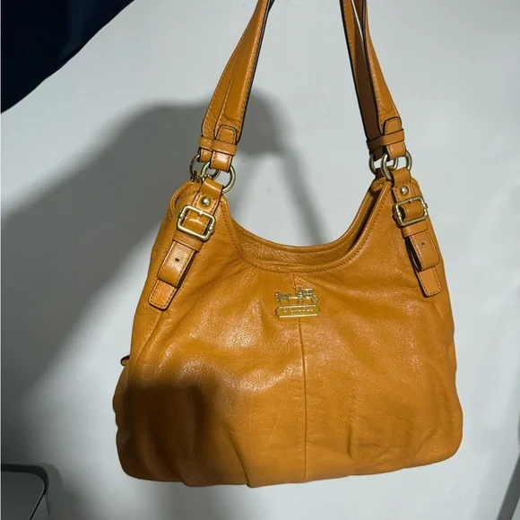 Coach Madison Maggie Hobo Leather Bag - Picture 2 of 5